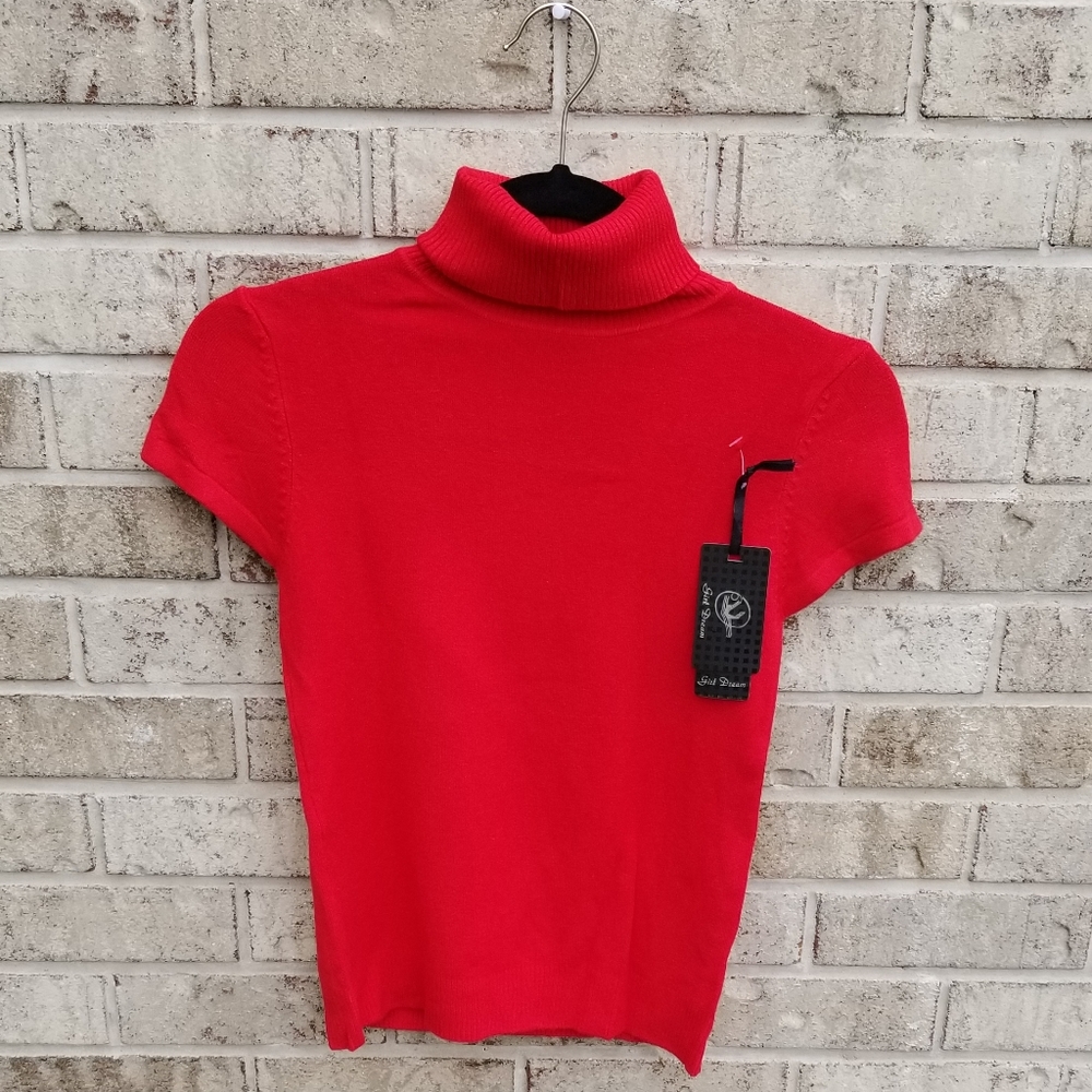 Red Short Sleeve Top